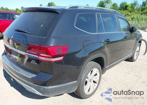 2018 Volkswagen Atlas 3.6L V6 Sel z USA, uszkodzony, nr VIN 1V2MR2CA1JC515630